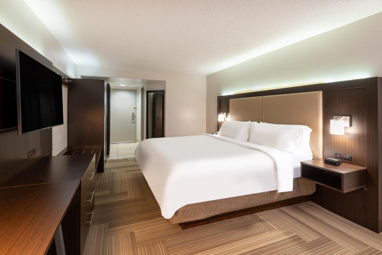 Holiday Inn Express Philadelphia Ne-Bensalem By Ihg Exterior foto