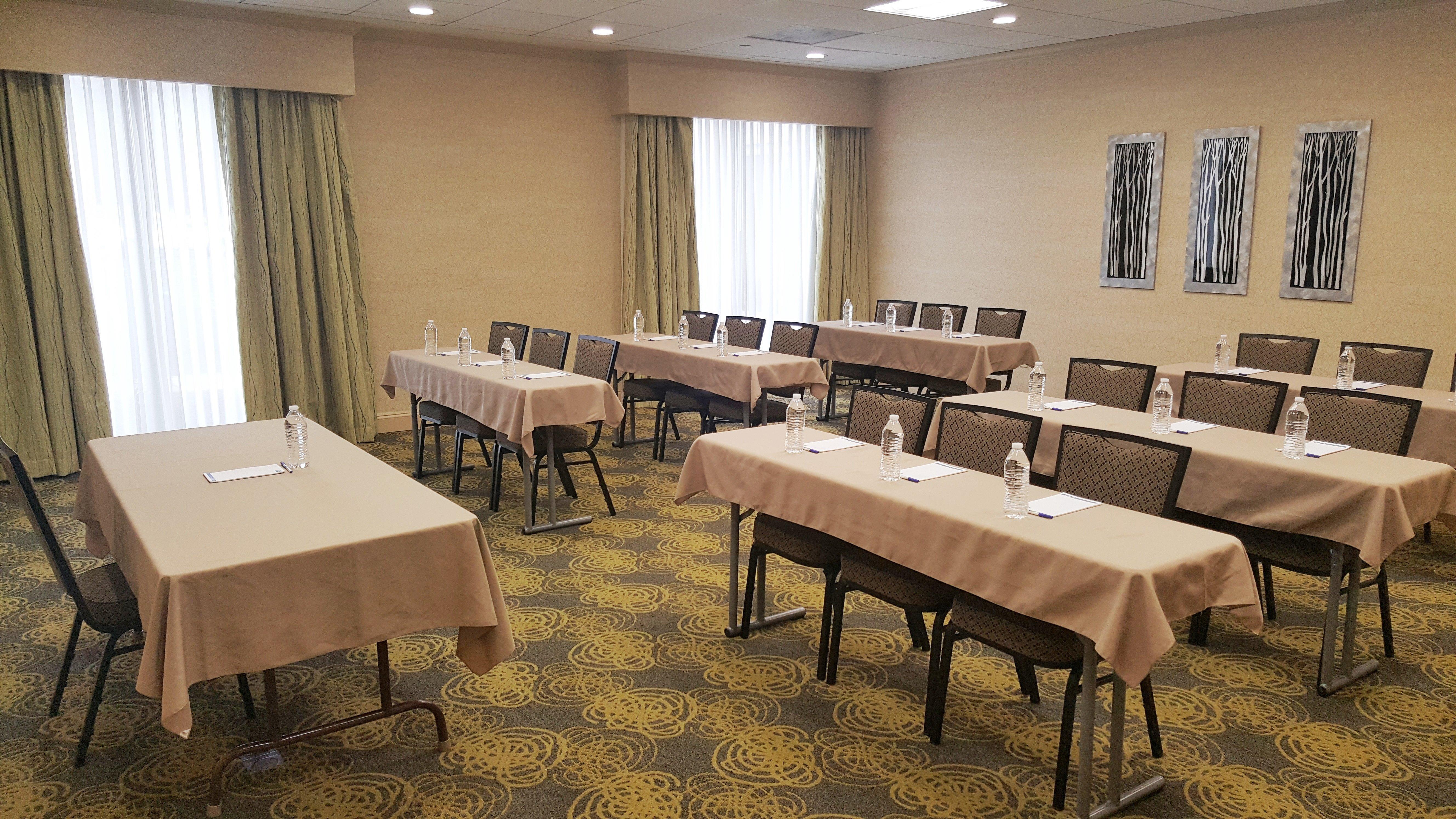 Holiday Inn Express Philadelphia Ne-Bensalem By Ihg Exterior foto